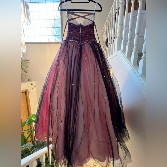 Alfred Angelo Prom gown - Picture 2 of 13